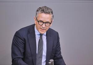 Stromsteuer-Streit: Rudolph rät zu Verzicht bei Mütterrente