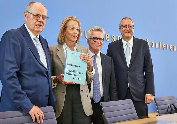 Bild vergr&ouml;&szlig;ern: Initiative fordert entschlossene Staatsreform