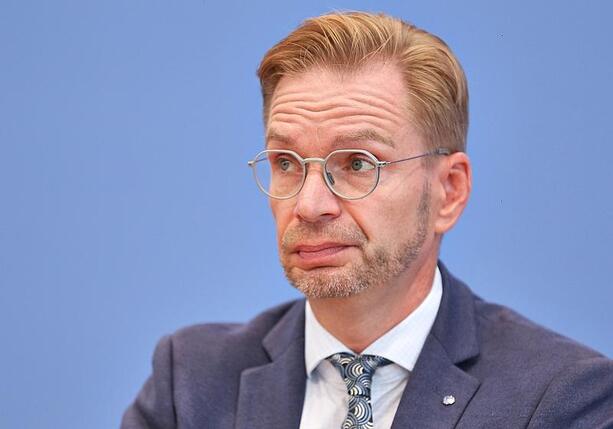 Bild vergr&ouml;&szlig;ern: Steuerzahlerbund hält Boomer-Soli-Vorstoß für verfehlt