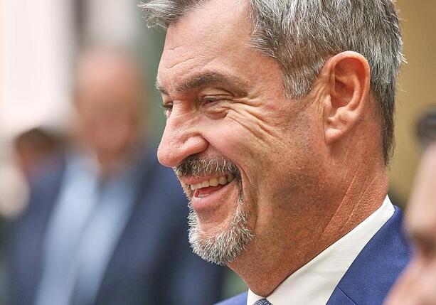 Bild vergr&ouml;&szlig;ern: Söder droht im Ferienstreit mit Länderfinanzausgleich