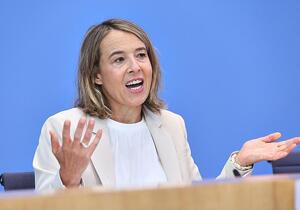 Malmendier kritisiert fehlenden Dienstleistungsfokus bei Zoll-Deal