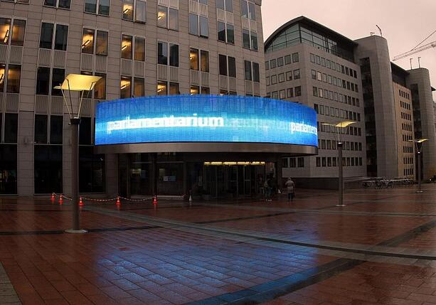 Bild vergr&ouml;&szlig;ern: EU-Politiker wollen Gegenmaßnahmen gegen Trumps neue Zolldrohungen