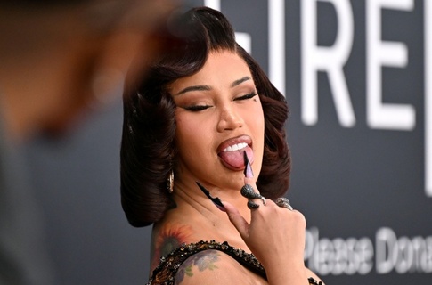 US-Rapperin Cardi B vom Vorwurf der Körperverletzung freigesprochen