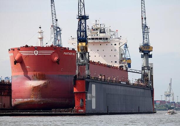 Bild vergr&ouml;&szlig;ern: Auftragseingang im Verarbeitenden Gewerbe im Juli gesunken