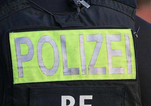 Bild vergr&ouml;&szlig;ern: Messerangriff an Essener Schule: Verdächtiger gefasst