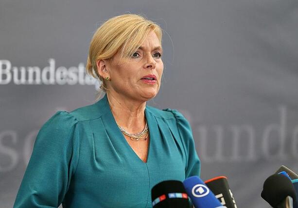 Bild vergrößern: Klöckner hält schärfere Regeln im Bundestag für dringend notwendig