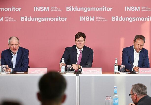 Bild vergrößern: Sachsen führt im Bildungsmonitor - Bremen bleibt Schlusslicht