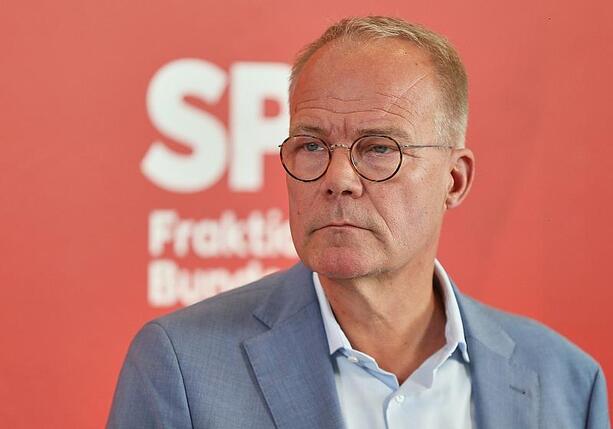 Bild vergrößern: Miersch warnt vor Planungsunsicherheit durch Verbrenner-Debatte