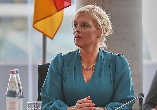 Bild vergrößern: Lang nennt Klöckner Polarisierungsunternehmerin