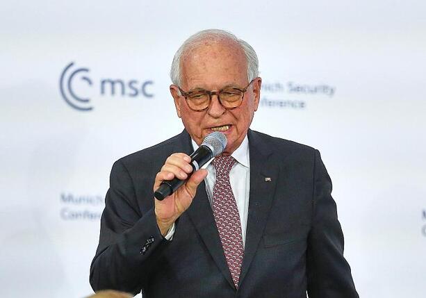 Bild vergr&ouml;&szlig;ern: Ischinger schlägt deutsche Finanzhilfe für Polens Aufrüstung vor