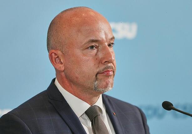 Bild vergrößern: CSU-Landesgruppenchef schließt Zusammenarbeit mit AfD aus