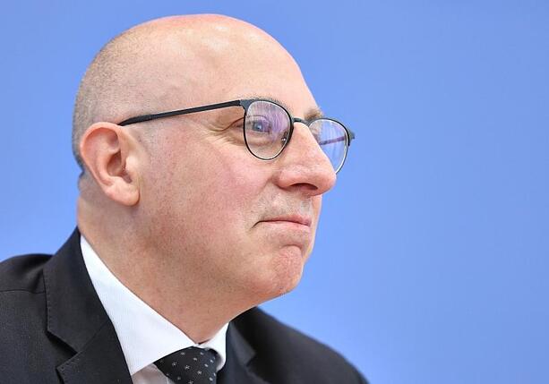 Bild vergrößern: Regierung will neuen Verfassungsschutzchef noch nicht bestätigen