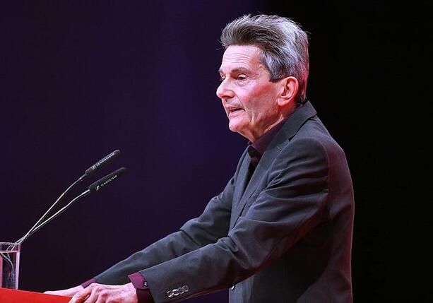 Bild vergrößern: Mützenich befürwortet EU-Handelssanktionen gegen Israel
