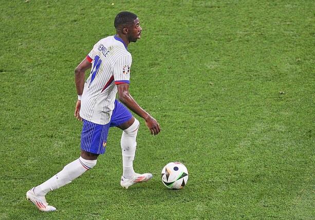 Bild vergrößern: Dembele gewinnt erstmals Ballon d`Or