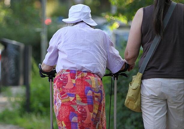 Bild vergrößern: ASB dringt auf Pflegegeld für Angehörige