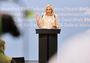Finanzkommission Gesundheit nimmt Arbeit auf - Warken will Tempo