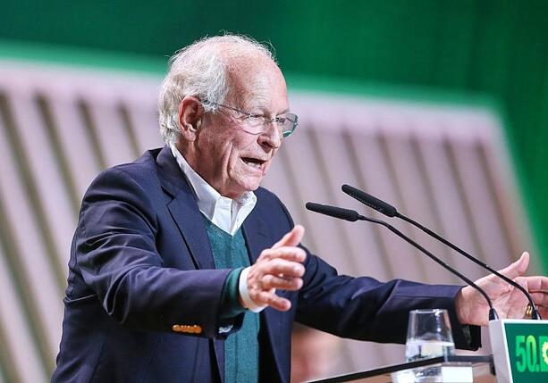 Bild vergrößern: Spitzen-Diplomant Ischinger: Ja, wir waren naiv