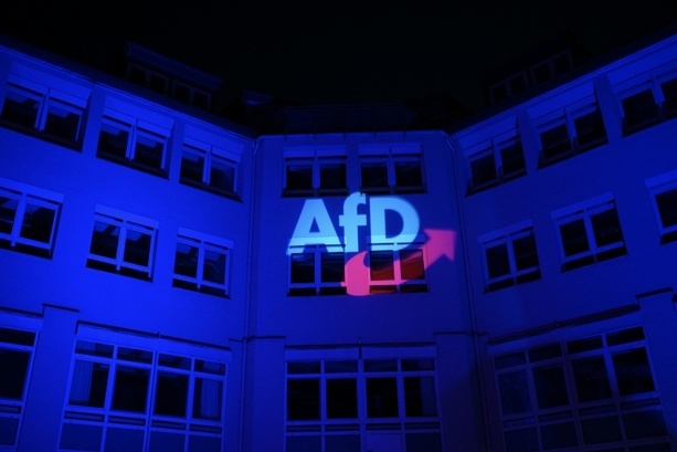 Bild vergrößern: Urteil in Streit um AfD-Bundesgeschäftsstelle in Berlin erwartet