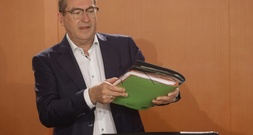 Dobrindt will noch in diesem Jahr Vereinbarungen mit Syrien zu Abschiebungen