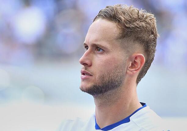 Bild vergrößern: 2. Bundesliga: KSC verschärft Magdeburger Krise
