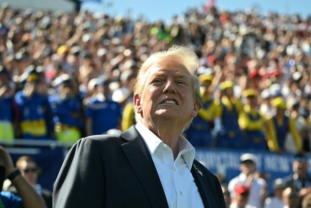 Bild vergrößern: Trump ordnet Einsatz von Militär in Großstadt Portland an