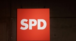 Bayerische SPD hat wieder Doppelspitze - Roloff zu Kovorsitzendem gewählt
