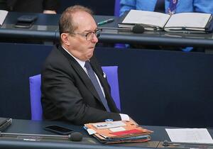 Grüne von Dobrindt-Plänen für Drohnenabwehr 