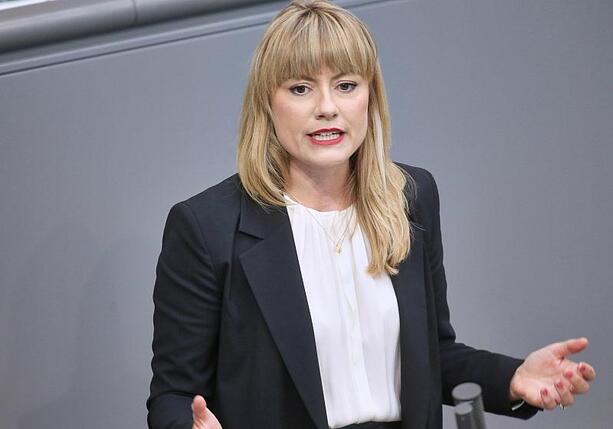 Bild vergrößern: Linke kritisiert Verhandlungen mit Taliban scharf