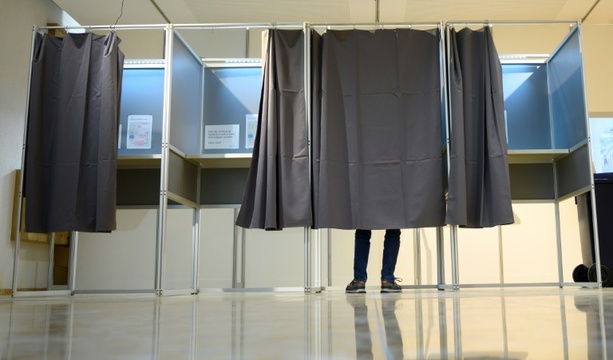 Bild vergrößern: SPD-Kandidatin Henze gewinnt Oberbürgermeisterwahl in Gelsenkirchen gegen AfD