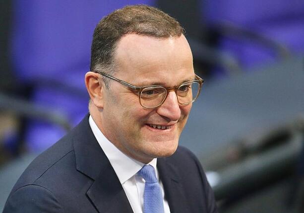 Bild vergrößern: Spahn feiert CDU-Ergebnis bei NRW-Kommunalwahlen