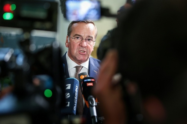 Bild vergrößern: Bundesverteidigungsminister Pistorius reist nach Polen und Litauen
