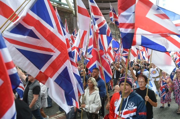 Bild vergrößern: Britische Regierung plant schärfere Regeln für Einwanderung