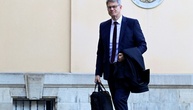 Verkehrsminister Schnieder erleidet bei Kabinettsklausur Kreislaufzusammenbruch