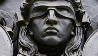 Mit Kabelbinder Mutter erwürgt: Lebenslange Haft für Mord in Thüringen