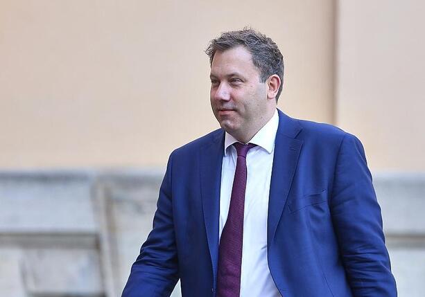 Bild vergrößern: Klingbeil will mit Erbschaftssteuerreform Leistungsprinzip stärken