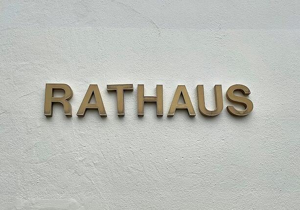Bild vergrößern: Kommunales Finanzierungsdefizit weiter vergrößert