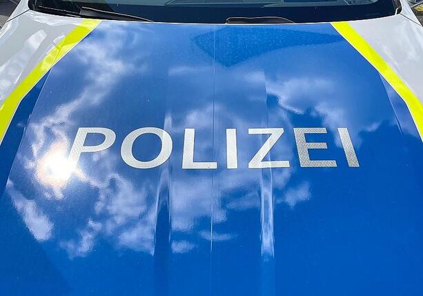 Bild vergrößern: München: Großeinsatz der Polizei nach möglichen Schüssen und Brand
