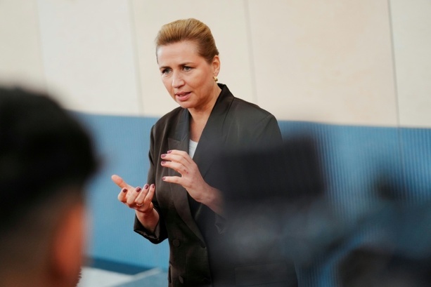 Bild vergrößern: Dänische Regierungschefin Frederiksen fordert mehr Tempo bei Aufrüstung