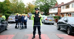 Mehrere Verletzte bei Angriff vor Synagoge in Manchester - Premier Starmer 