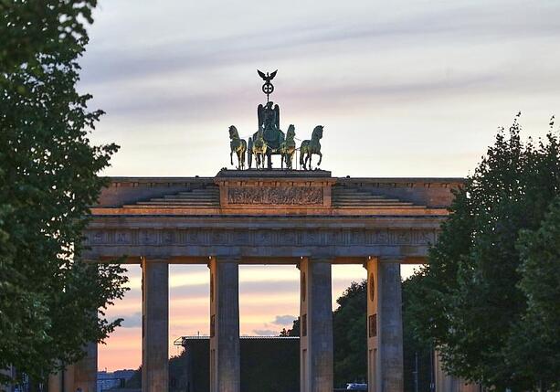 Bild vergrößern: Sympathie-Studie zeigt anhaltende Ost-West-Spaltung Deutschlands