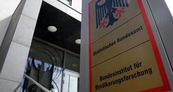 Destatis: Nettoeinkommen zwischen Ost und West nähern sich an