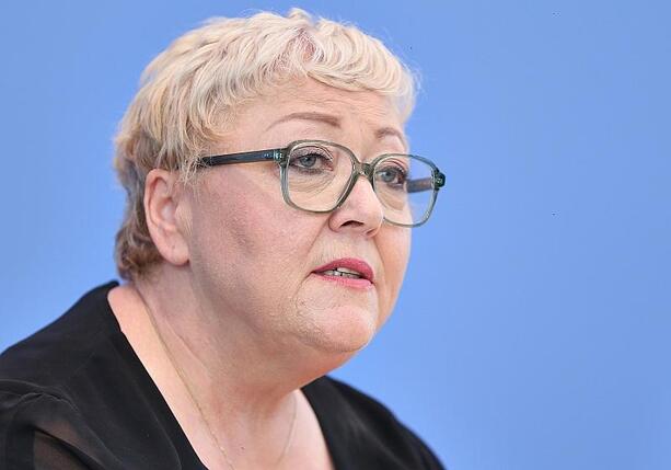 Bild vergrößern: SED-Opferbeauftragte: Mühen der Wiedervereinigung lohnenswert