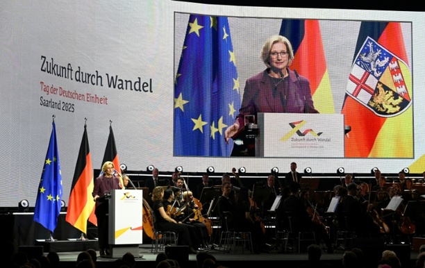 Bild vergrößern: Rehlinger fordert Ende von Erwartungshaltung an Ostdeutschland