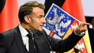Macron warnt auf Einheitsfeier vor 