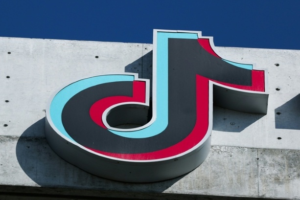 Bild vergrößern: Influencer lockt mit Spritzenangriffen Tiktok-Follower: Haftstrafe Bild vergrößern: Influencer lockt mit Spritzenangriffen Tiktok-Follower: Haftstrafe