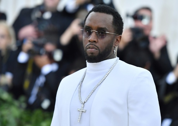 Bild vergrößern: US-Rapper Sean Diddy Combs zu mehr als vier Jahren Gefängnis verurteilt