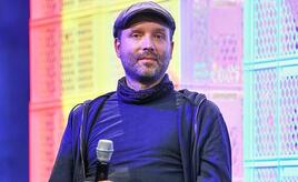 Autor Marc-Uwe Kling wütend auf Tech-Milliardäre