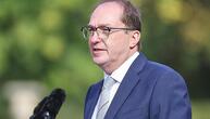 Dobrindt will neuen Anlauf für Asylzentren in Drittstaaten