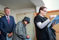 Tschechen wählen neues Parlament - Populistischer Ex-Regierungschef Babis Favorit