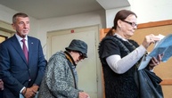 Tschechen wählen neues Parlament - Populistischer Ex-Regierungschef Babis Favorit